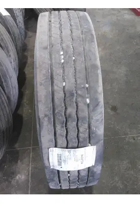 BRIDGESTONE 11R22.5 TIRE