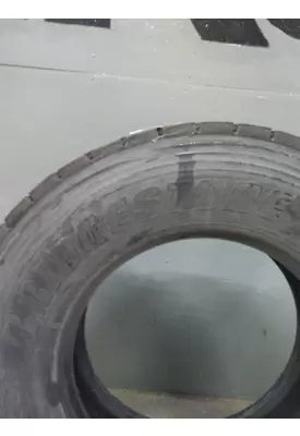 BRIDGESTONE 275/80R22.5 TIRE