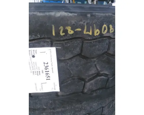 BRIDGESTONE 295/75R22.5 TIRE