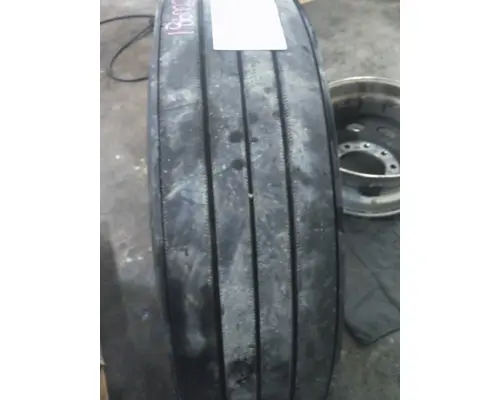 BRIDGESTONE 295/75R22.5 TIRE