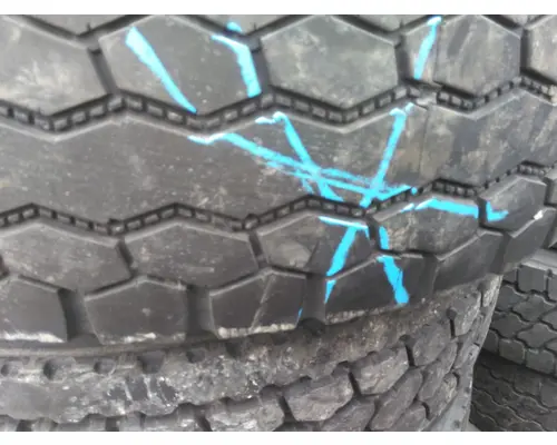 BRIDGESTONE 295/75R22.5 TIRE