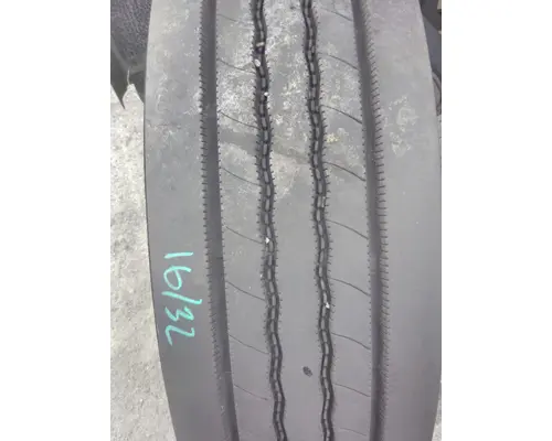BRIDGESTONE 295/75R22.5 TIRE