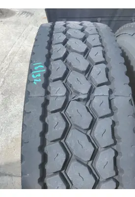 BRIDGESTONE 295/75R22.5 TIRE