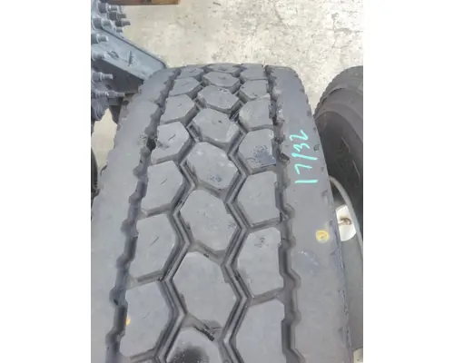 BRIDGESTONE 295/75R22.5 TIRE