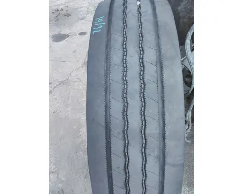 BRIDGESTONE 295/75R22.5 TIRE