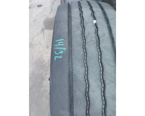 BRIDGESTONE 295/75R22.5 TIRE