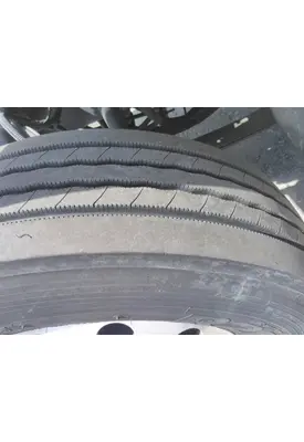 BRIDGESTONE 295/75R22.5 TIRE