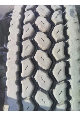 BRIDGESTONE 295/75R22.5 TIRE