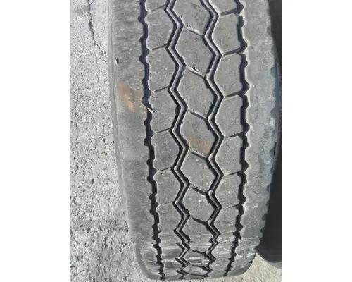 BRIDGESTONE 295/75R22.5 TIRE