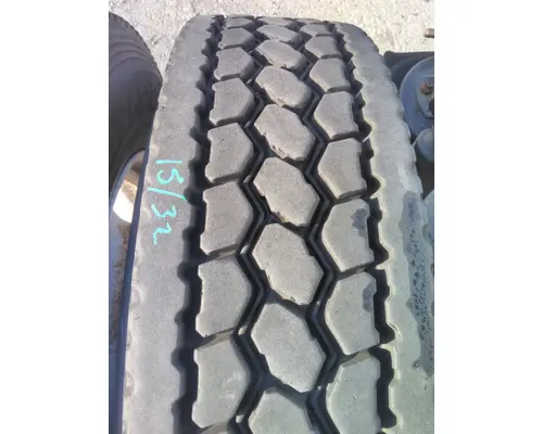BRIDGESTONE 295/75R22.5 TIRE