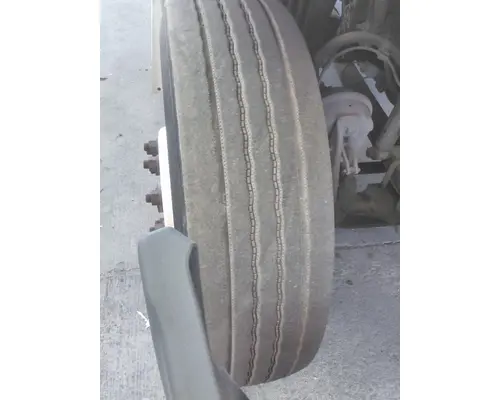 BRIDGESTONE 295/75R22.5 TIRE