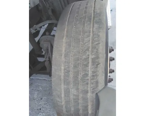 BRIDGESTONE 295/75R22.5 TIRE