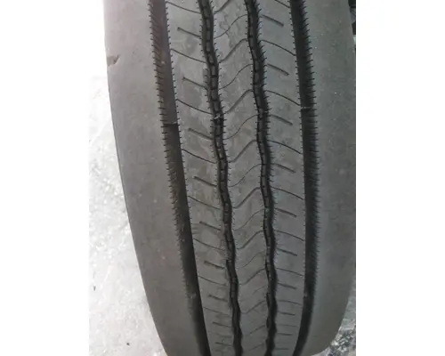 BRIDGESTONE 295/75R22.5 TIRE