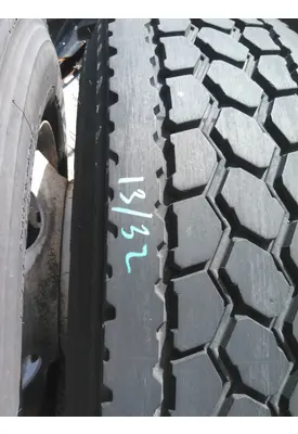 BRIDGESTONE 295/75R22.5 TIRE