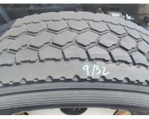 BRIDGESTONE 295/75R22.5 TIRE