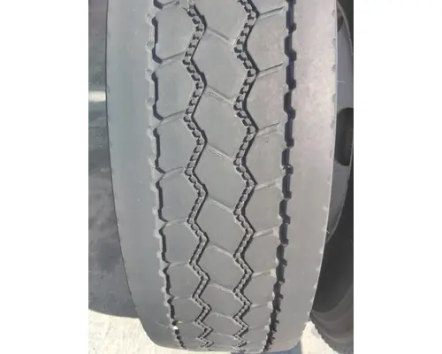 BRIDGESTONE 295/75R22.5 TIRE