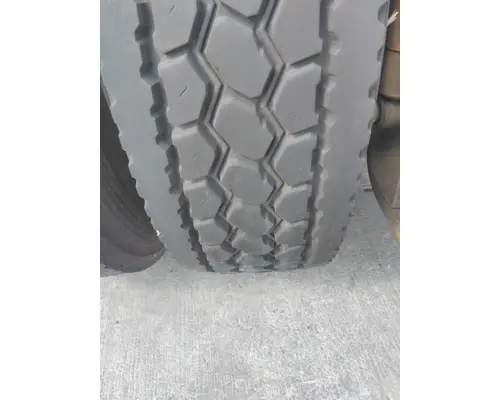 BRIDGESTONE 295/75R22.5 TIRE