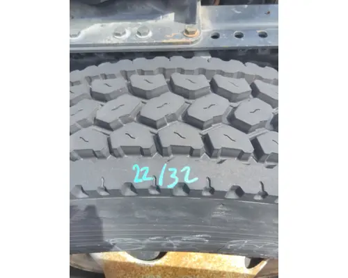 BRIDGESTONE 295/75R22.5 TIRE