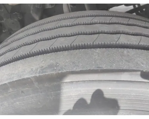 BRIDGESTONE 295/75R22.5 TIRE