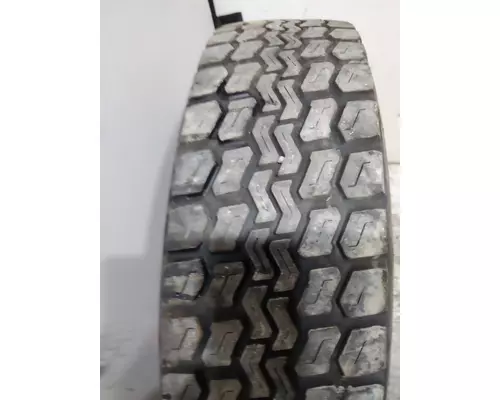 BRIDGESTONE 295/75R22.5 TIRE