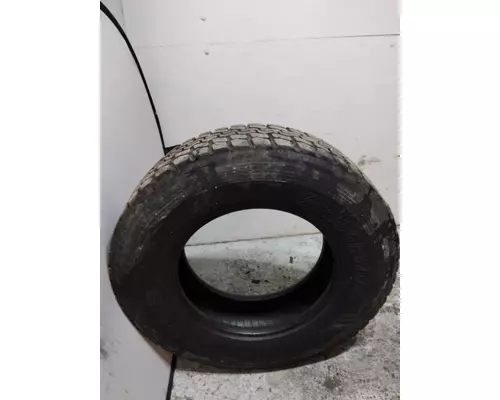 BRIDGESTONE 295/75R22.5 TIRE