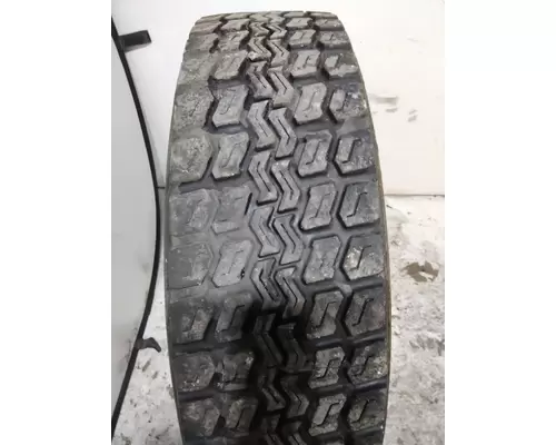 BRIDGESTONE 295/75R22.5 TIRE