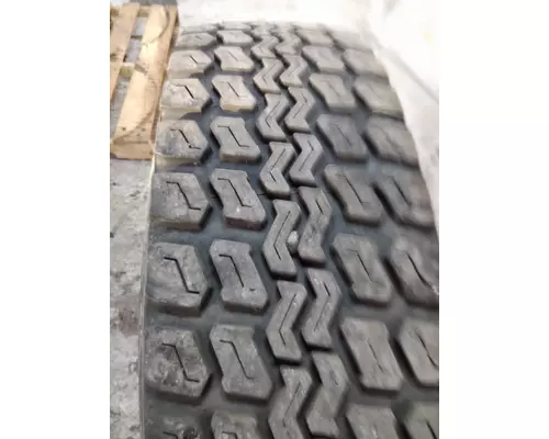 BRIDGESTONE 295/75R22.5 TIRE