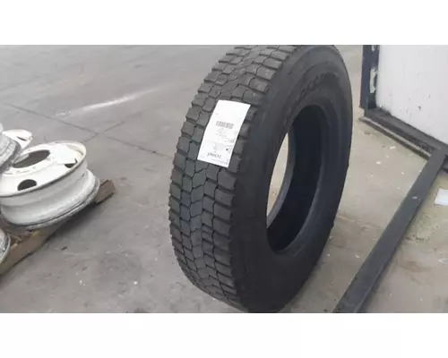 BRIDGESTONE 295/75R22.5 TIRE