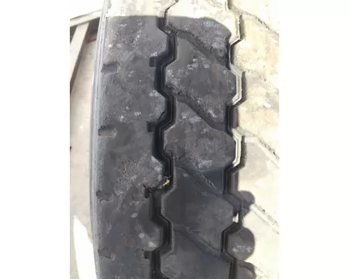 BRIDGESTONE 295/75R22.5 TIRE