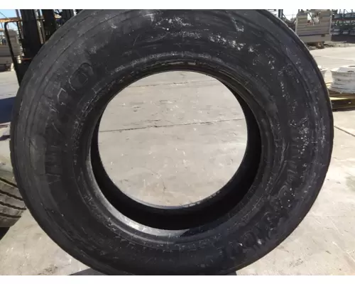 BRIDGESTONE 295/75R22.5 TIRE