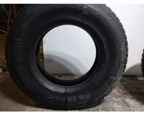 BRIDGESTONE 295/75R22.5 TIRE