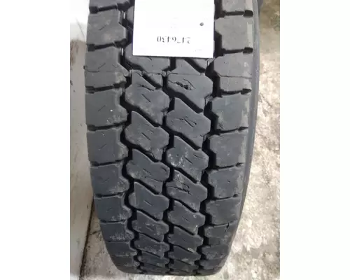 BRIDGESTONE 295/75R22.5 TIRE