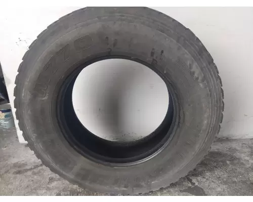 BRIDGESTONE 295/75R22.5 TIRE