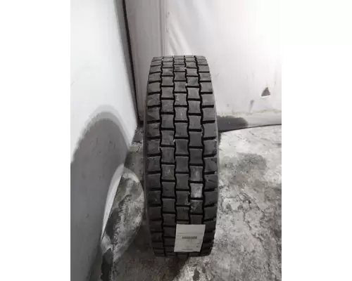 BRIDGESTONE 295/75R22.5 TIRE