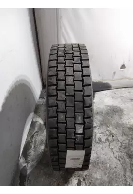 BRIDGESTONE 295/75R22.5 TIRE