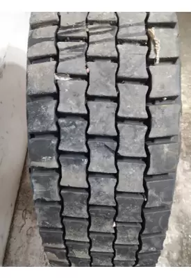 BRIDGESTONE 295/75R22.5 TIRE