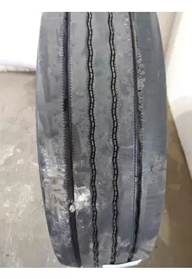 BRIDGESTONE 295/75R22.5 TIRE