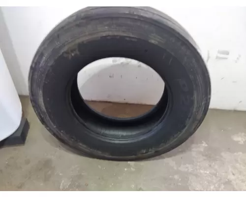 BRIDGESTONE 295/75R22.5 TIRE