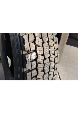 BRIDGESTONE 295/75R22.5 TIRE