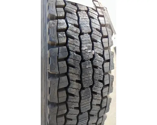 BRIDGESTONE 295/75R22.5 TIRE