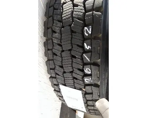 BRIDGESTONE 295/75R22.5 TIRE