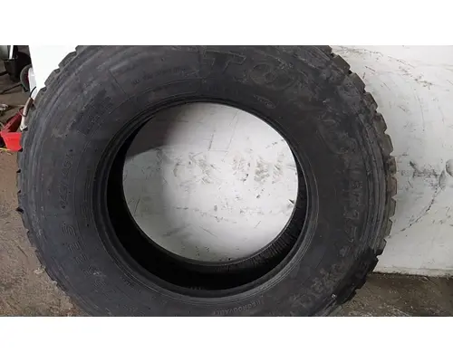 BRIDGESTONE 295/75R22.5 TIRE