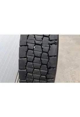 BRIDGESTONE 295/75R22.5 TIRE