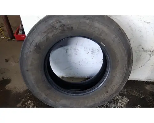BRIDGESTONE 295/75R22.5 TIRE