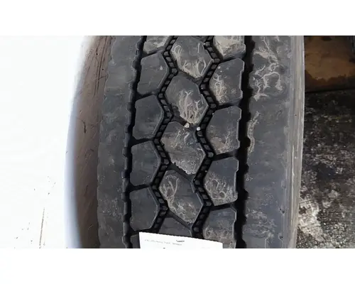 BRIDGESTONE 295/75R22.5 TIRE