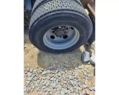 BRIDGESTONE 295/75R22.5 TIRE