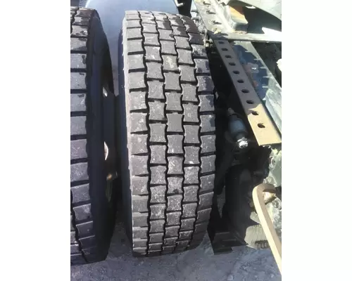 BRIDGESTONE 295/75R22.5 TIRE