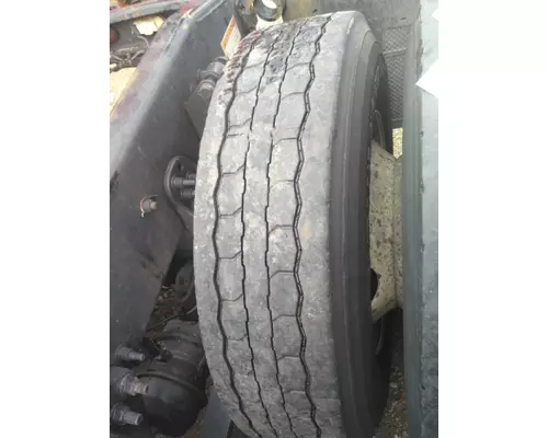 BRIDGESTONE 295/75R22.5 TIRE