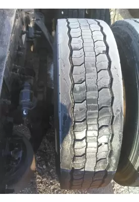 BRIDGESTONE 295/75R22.5 TIRE