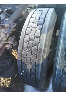 BRIDGESTONE 295/75R22.5 TIRE